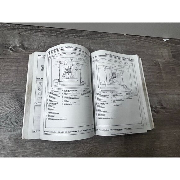Chilton Repair Manual for 1988-1998 Chevrolet C2500 Paperback - Picture 4 of 5